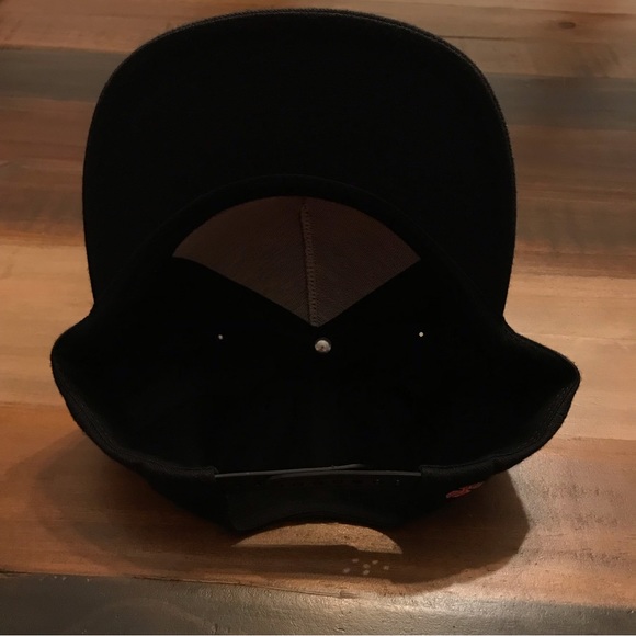 Supreme x Independent Snapback - Picture 8 of 9